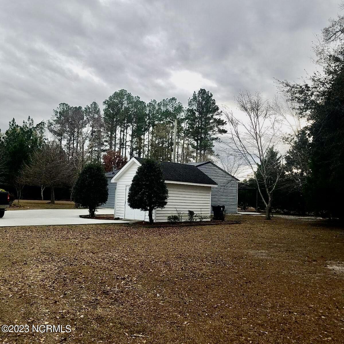 4839 Princess Ann Road Chadbourn, NC 28431 - Photo 5 of 88 CA9E42E2-D375-4CC5-9241-F00521690364