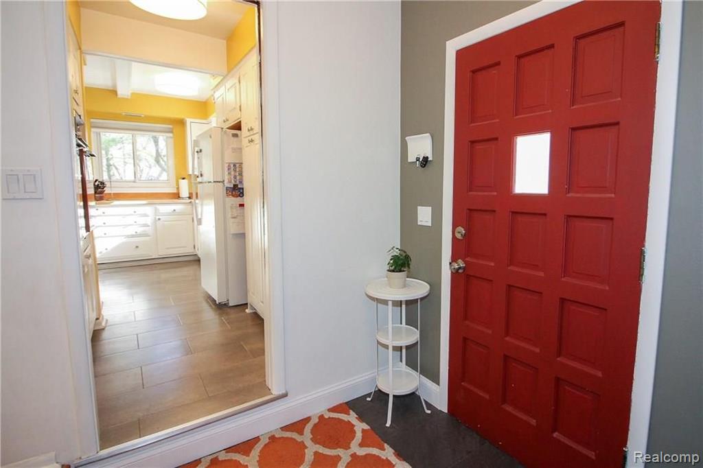 19312 Beverly Road Beverly Hills, MI 48025 - Photo 25 of 50