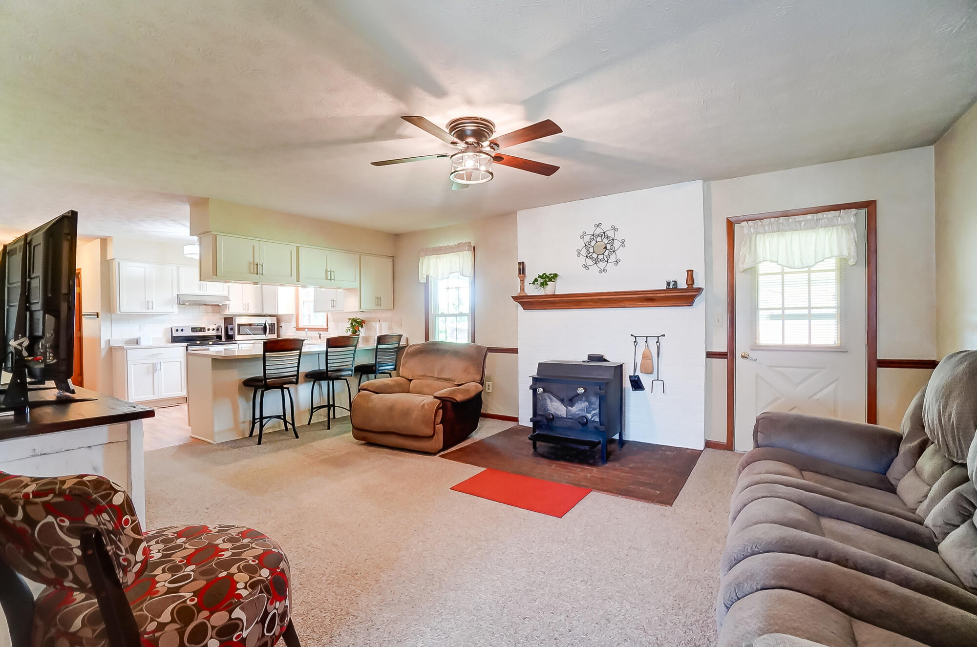 1588 Willow Road Springfield, OH 45502 - Photo 7 of 53