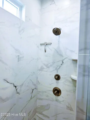 $1,000,000 | 207 Fairview Street, Atlantic Beach, NC 28512