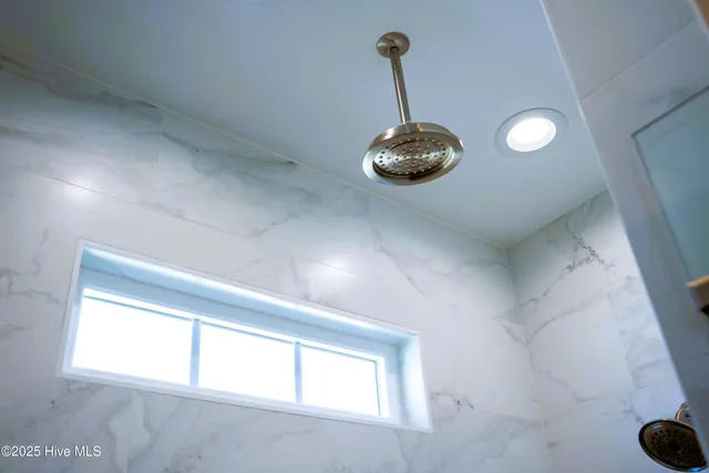 $1,000,000 | 207 Fairview Street, Atlantic Beach, NC 28512