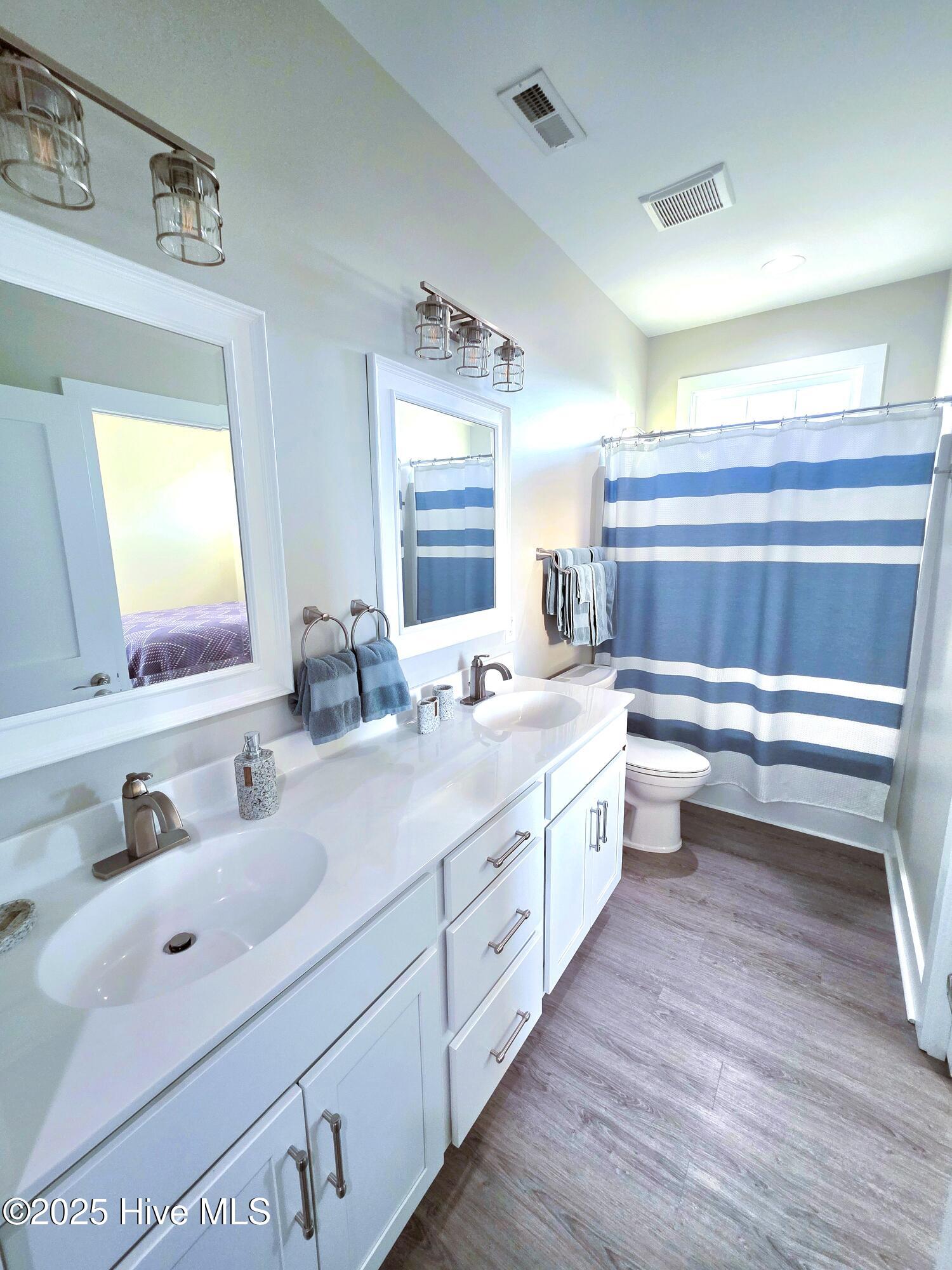 207 Fairview Street Atlantic Beach, NC 28512 - Photo 32 of 73 Bath1a