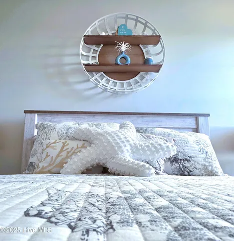 $1,000,000 | 207 Fairview Street, Atlantic Beach, NC 28512