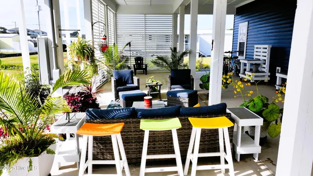 $1,000,000 | 207 Fairview Street, Atlantic Beach, NC 28512