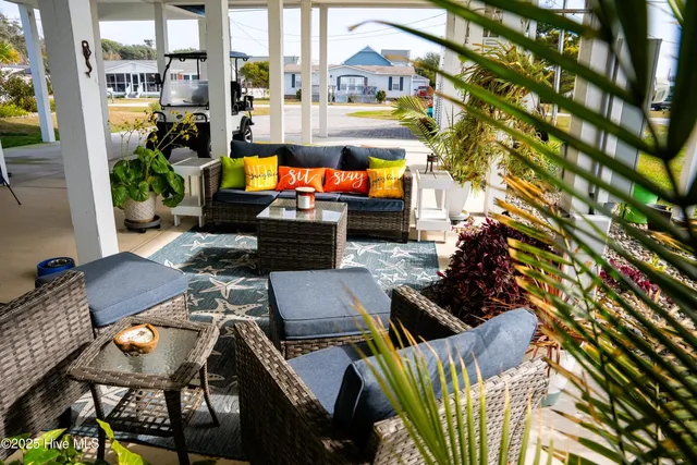 $1,000,000 | 207 Fairview Street, Atlantic Beach, NC 28512