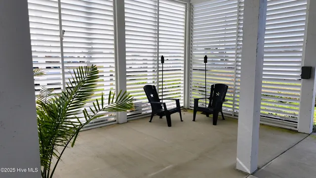 $1,000,000 | 207 Fairview Street, Atlantic Beach, NC 28512