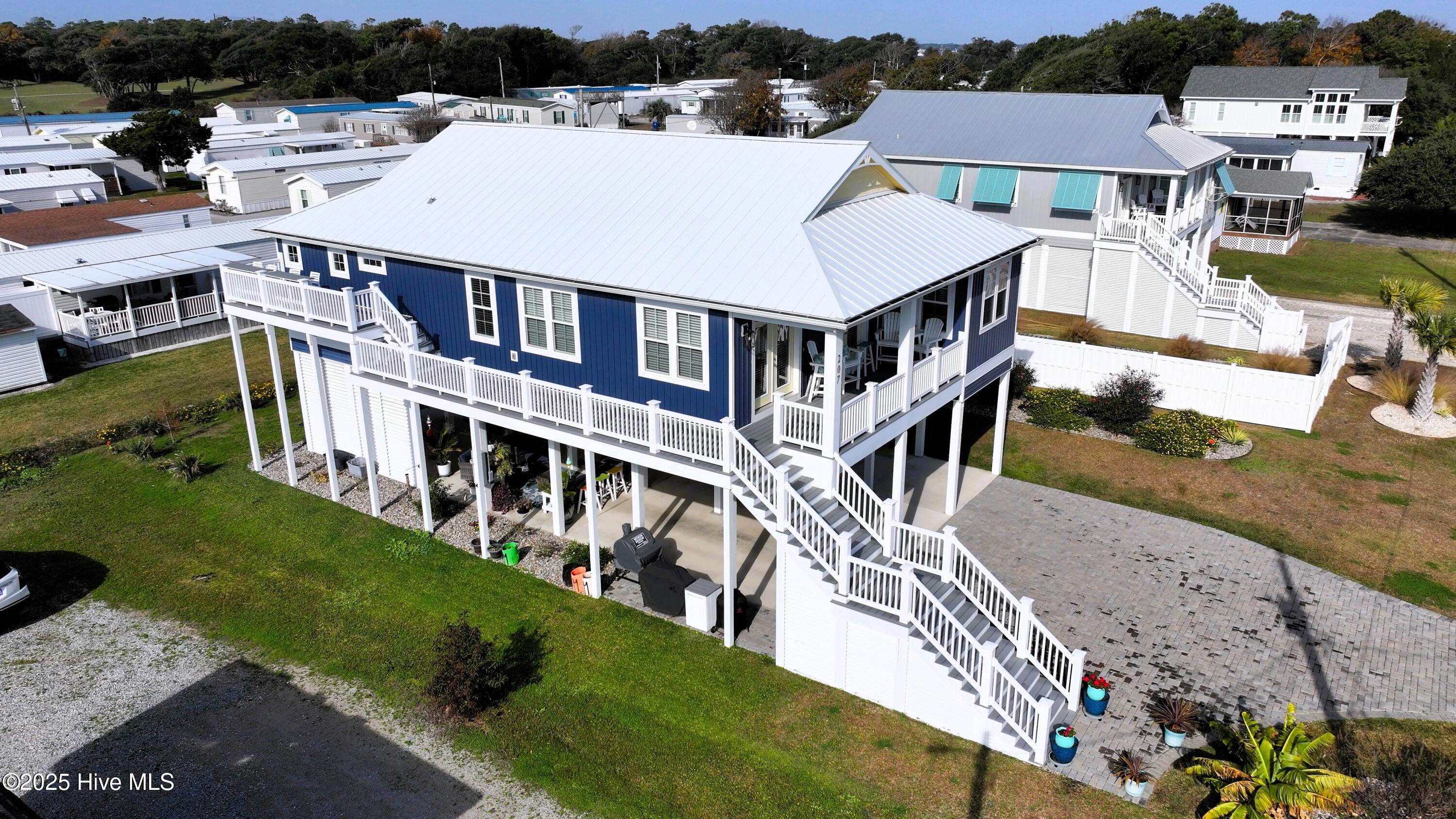 207 Fairview Street Atlantic Beach, NC 28512 - Photo 62 of 73 Premier4