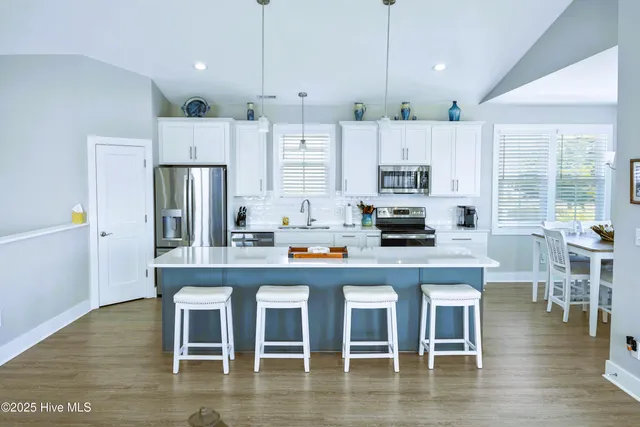 $1,000,000 | 207 Fairview Street, Atlantic Beach, NC 28512