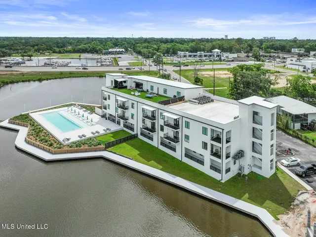 $254,900 | 1302 Magnolia Street, Unit 107, Gulfport, MS 39507