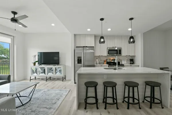 $254,900 | 1302 Magnolia Street, Unit 107, Gulfport, MS 39507