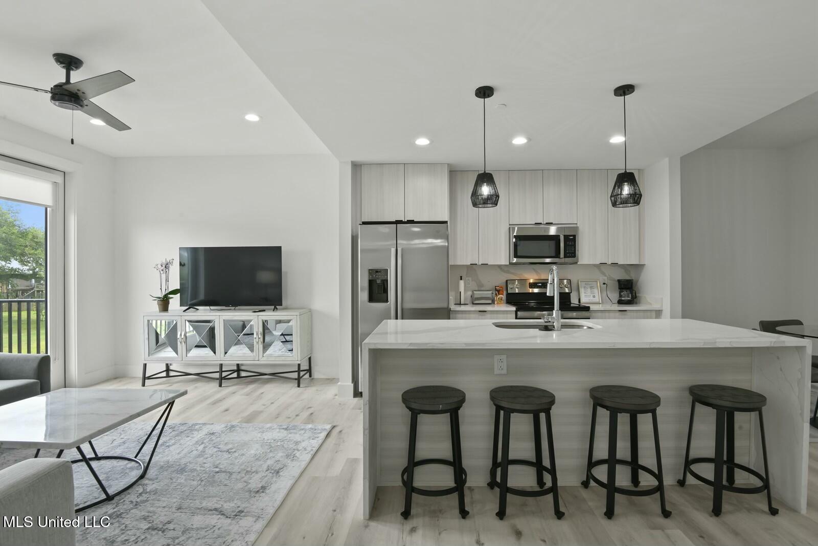 1302 Magnolia Street, Unit 107 Gulfport, MS 39507 - Photo 13 of 23 tempImagedbi71p