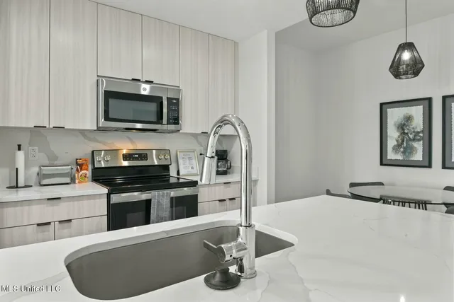 $254,900 | 1302 Magnolia Street, Unit 107, Gulfport, MS 39507