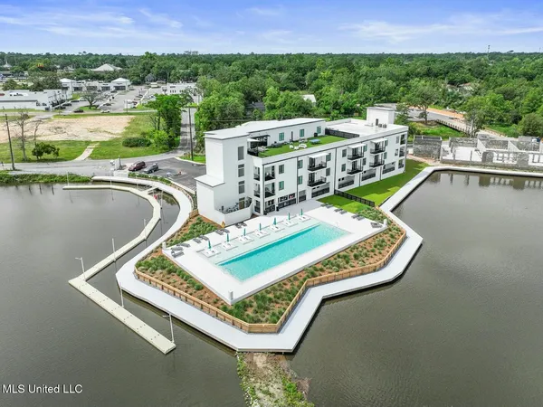 $254,900 | 1302 Magnolia Street, Unit 107, Gulfport, MS 39507