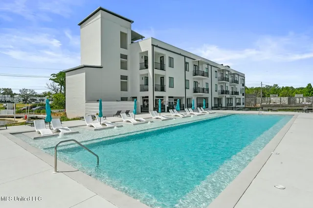 $254,900 | 1302 Magnolia Street, Unit 107, Gulfport, MS 39507