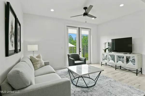 $254,900 | 1302 Magnolia Street, Unit 107, Gulfport, MS 39507