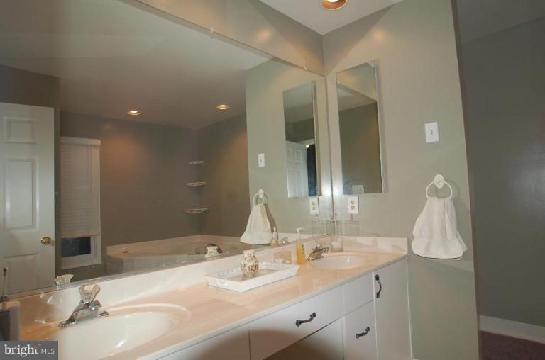 5872 Pimlico Road Baltimore, MD 21209 - Photo 6 of 18 Master Bath