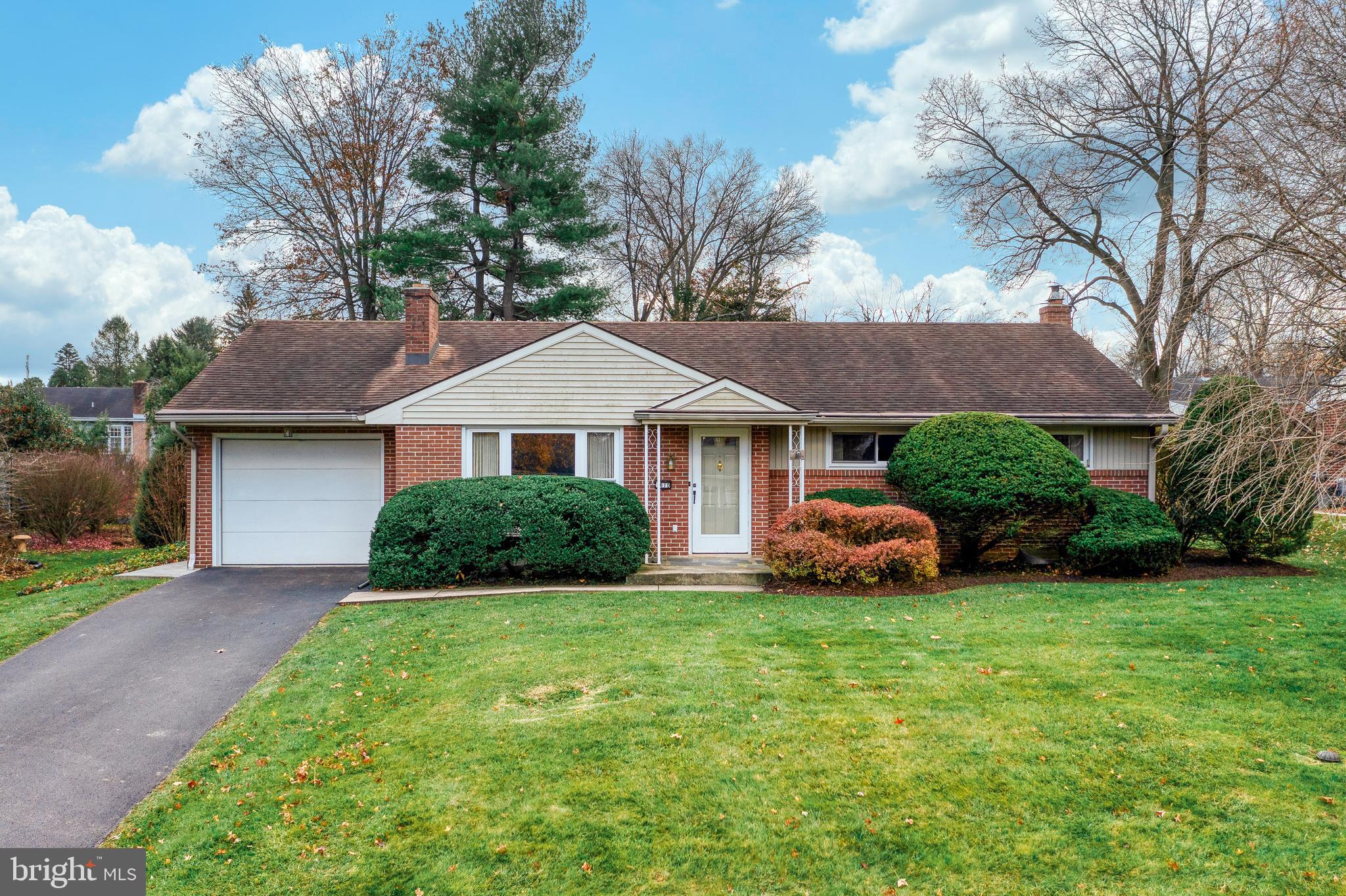 1610 Vista Road Lancaster, PA 17601 - Photo 1 of 41 Front View