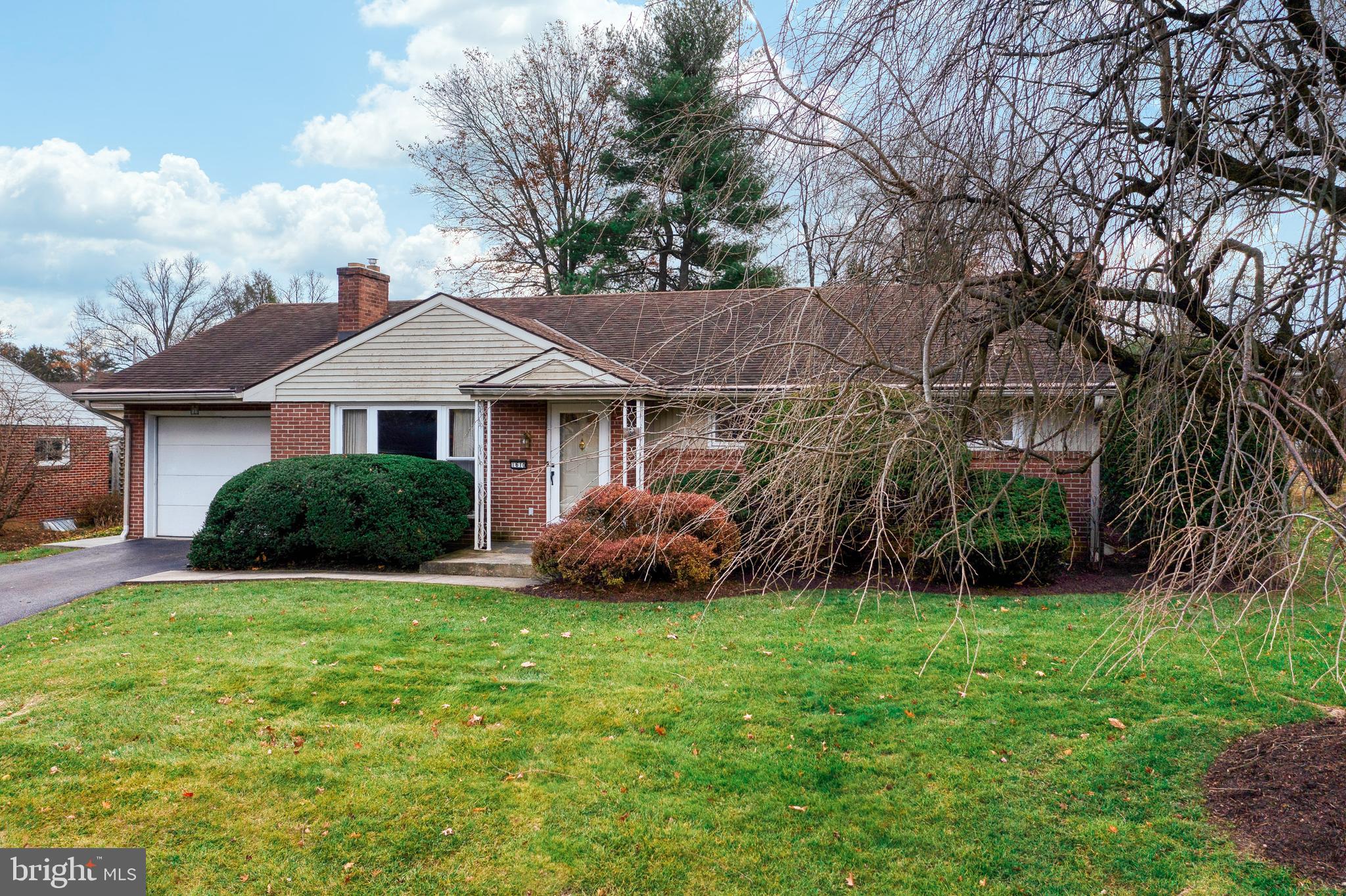 1610 Vista Road Lancaster, PA 17601 - Photo 3 of 41 Front View