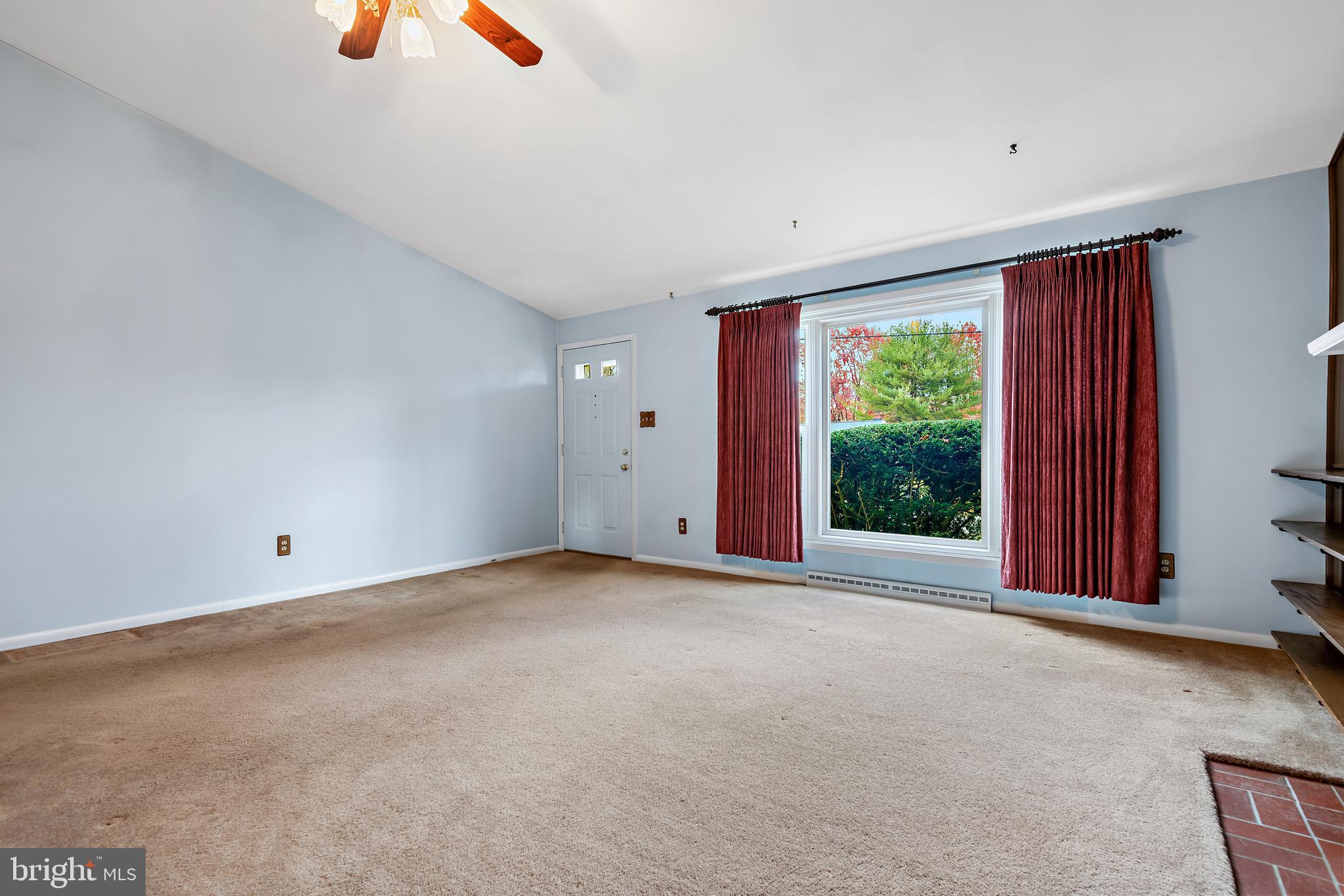 1610 Vista Road Lancaster, PA 17601 - Photo 7 of 41 Living Room