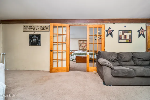 $369,900 | 34 Ford Road, Pittstown, NY 12180