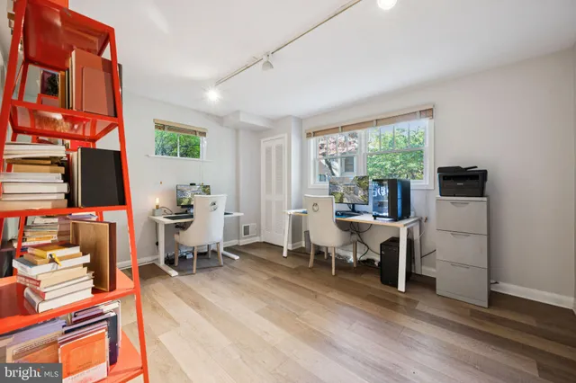 a view of a livingroom with furniture window and outside view