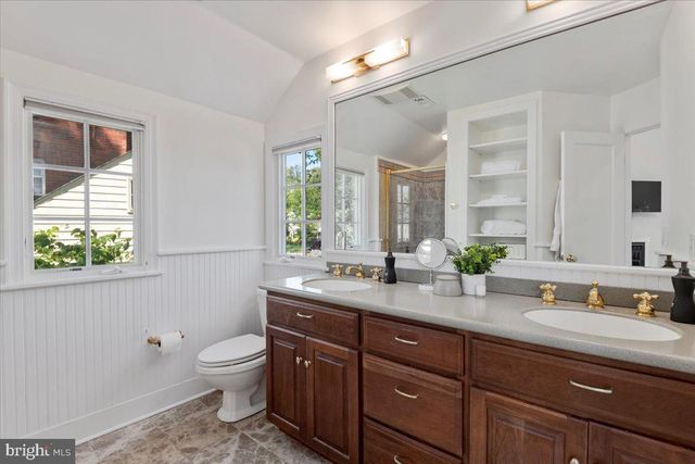 $1,500,000 | 604 North Overlook Drive, Alexandria, VA 22305