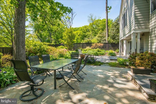 $1,500,000 | 604 North Overlook Drive, Alexandria, VA 22305