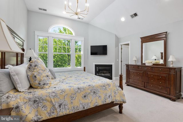 $1,500,000 | 604 North Overlook Drive, Alexandria, VA 22305