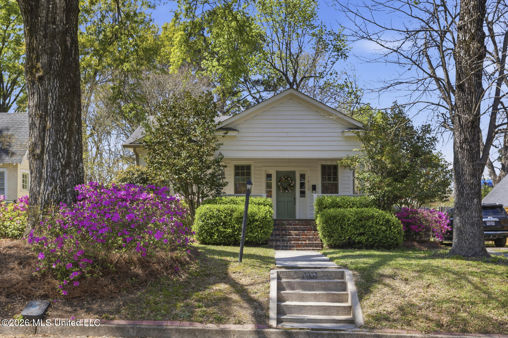 1835 Lyncrest Avenue Jackson, MS 39202 - Photo 1 of 38 Front