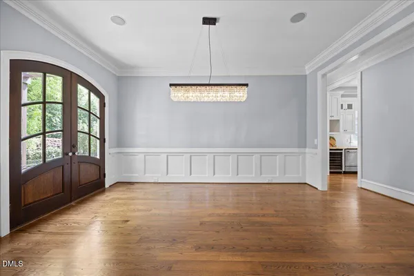 $1,900,000 | 3313 Darien Drive, Raleigh, NC 27607