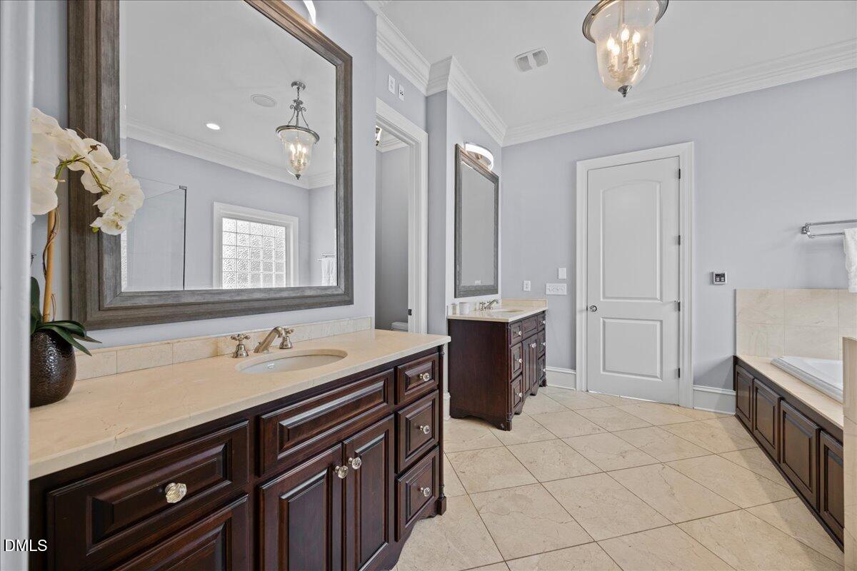 3313 Darien Drive Raleigh, NC 27607 - Photo 29 of 73 27-2A1A2204