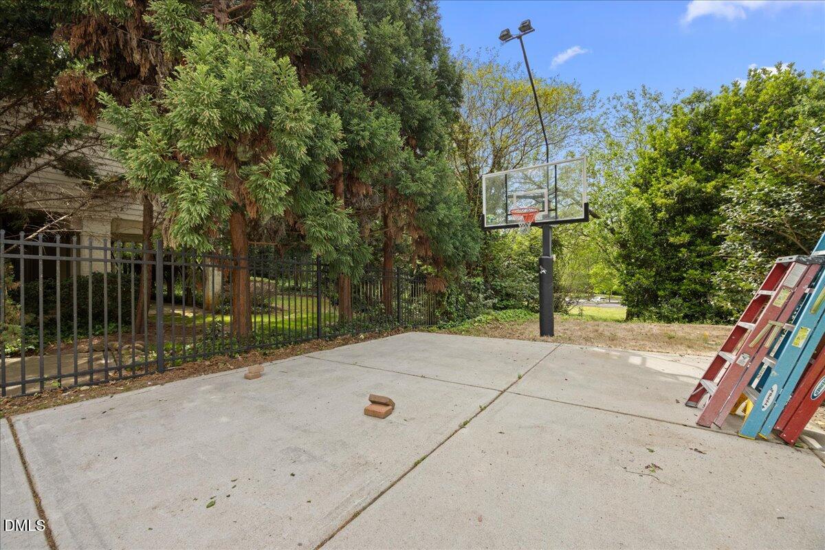 3313 Darien Drive Raleigh, NC 27607 - Photo 62 of 73 60-2A1A2310