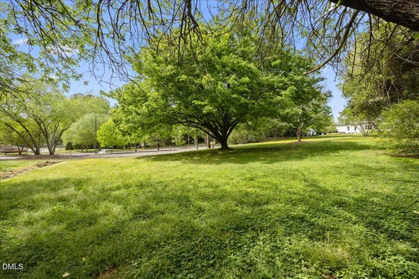 $1,900,000 | 3313 Darien Drive, Raleigh, NC 27607