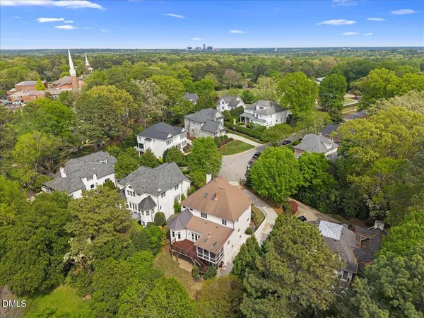 $1,900,000 | 3313 Darien Drive, Raleigh, NC 27607