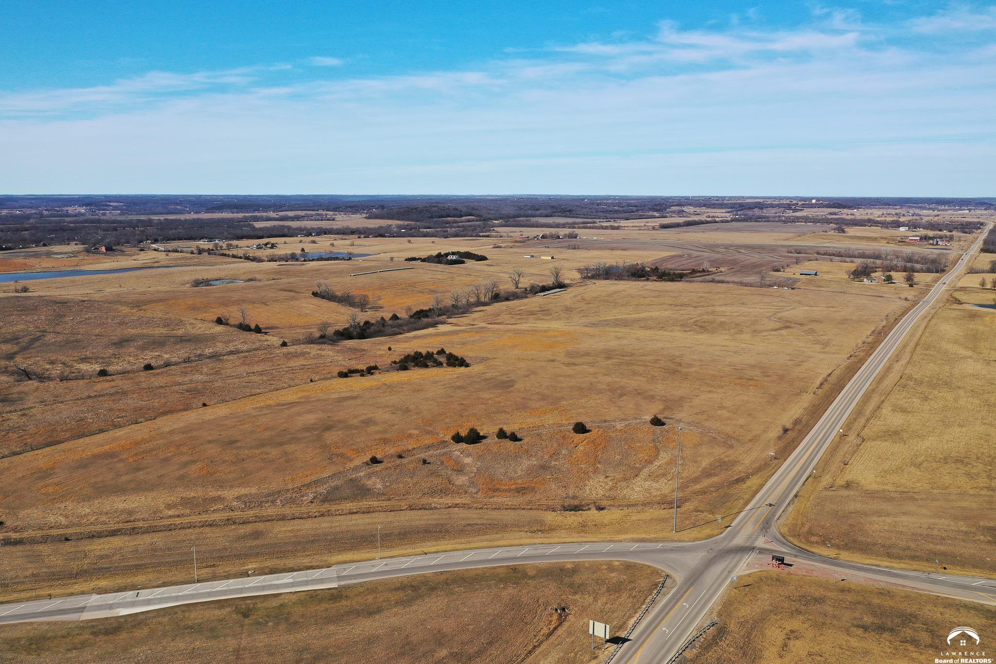 22201 Woodend Road Tonganoxie, KS 66086 - Photo 11 of 15