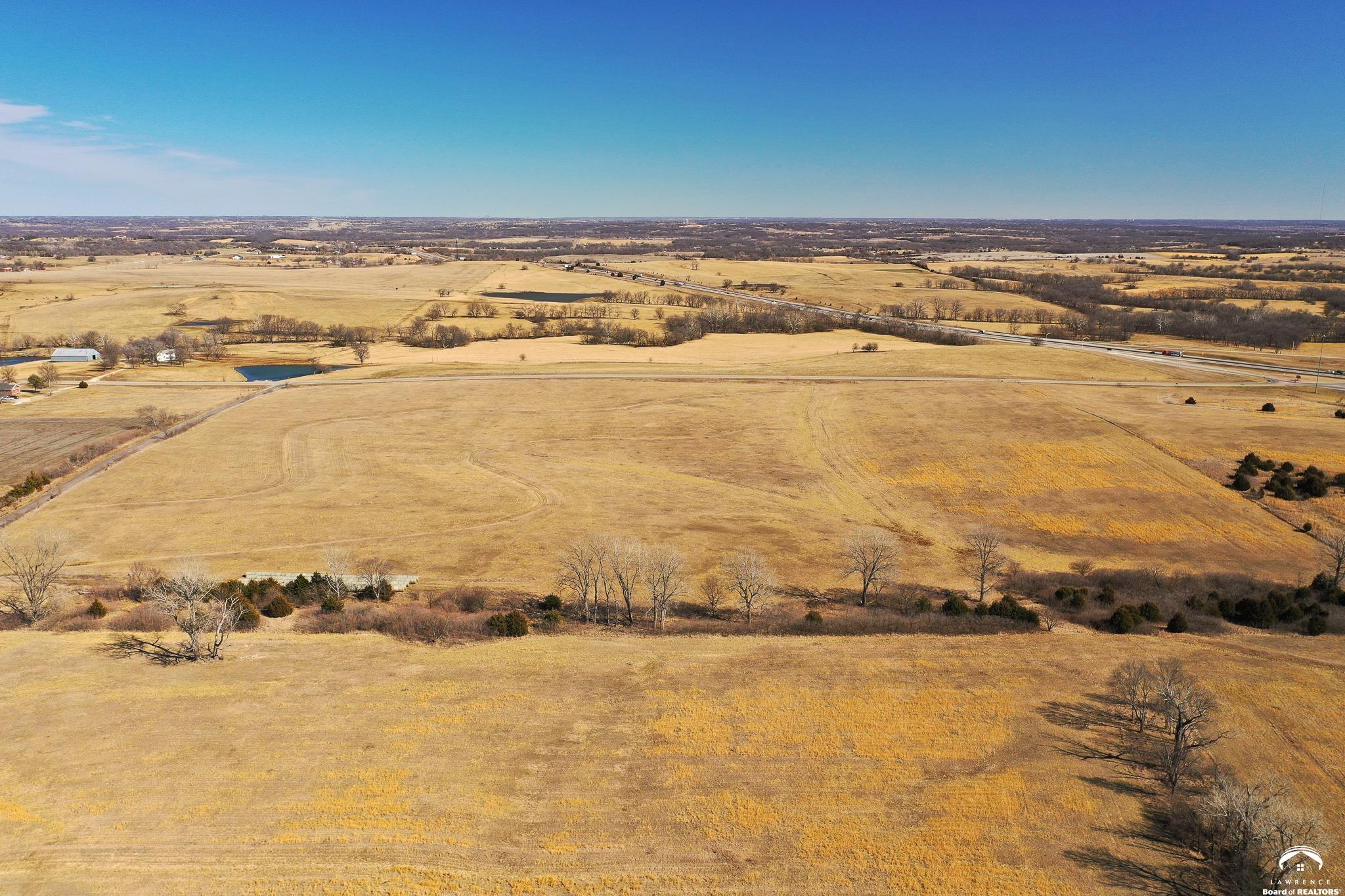 22201 Woodend Road Tonganoxie, KS 66086 - Photo 8 of 15