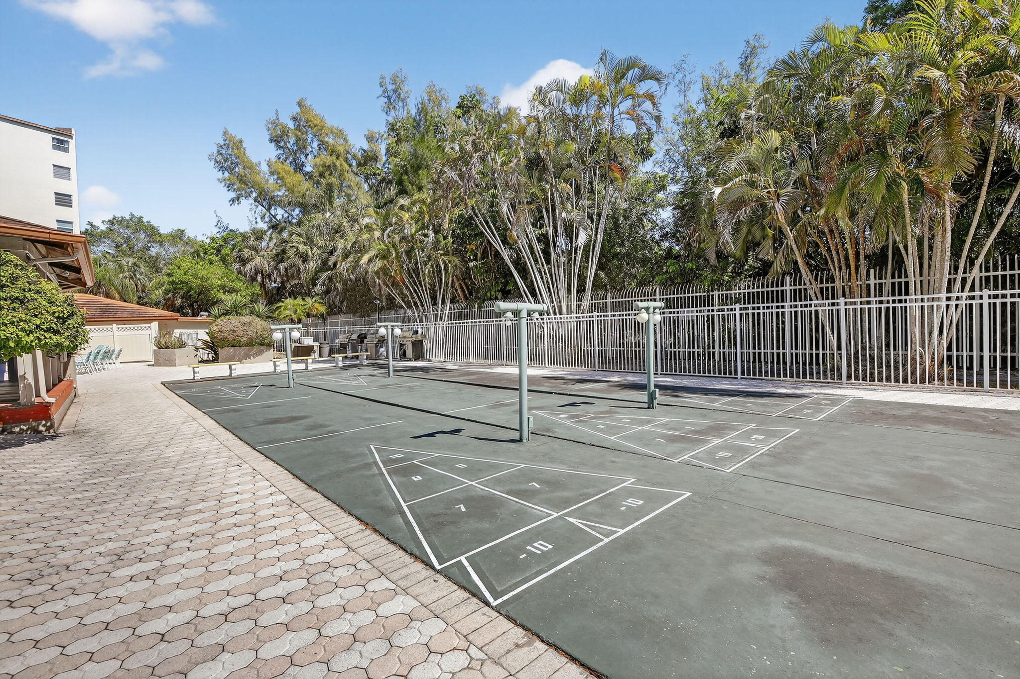 3910 Inverrary Boulevard, Unit 802B Lauderhill, FL 33319 - Photo 34 of 36 a view of a tennis court