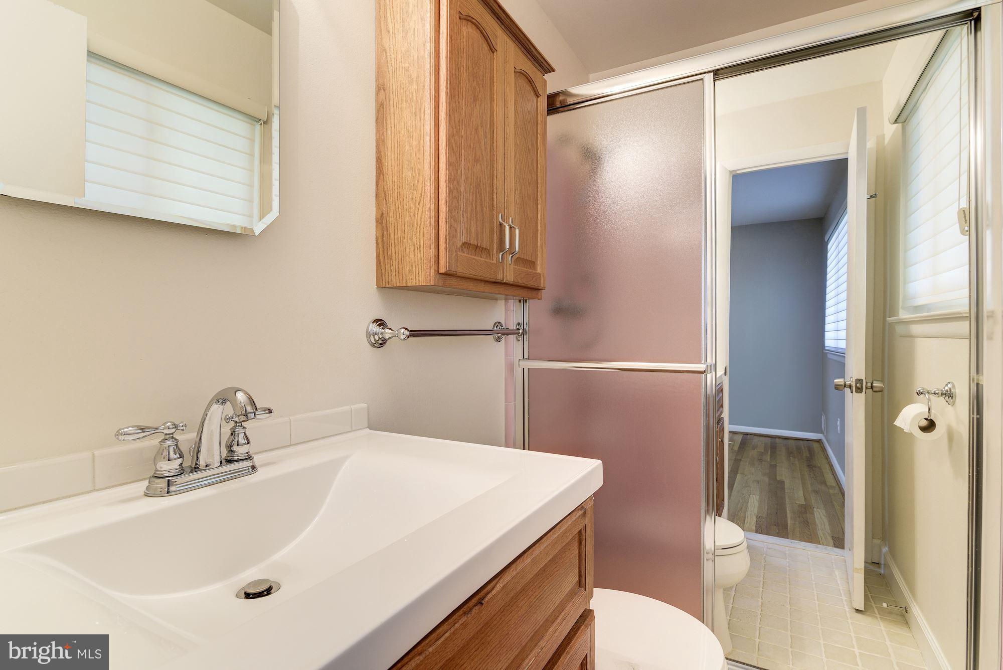 109 Claybrook Drive Silver Spring, MD 20902 - Photo 14 of 29 Bath (Master)