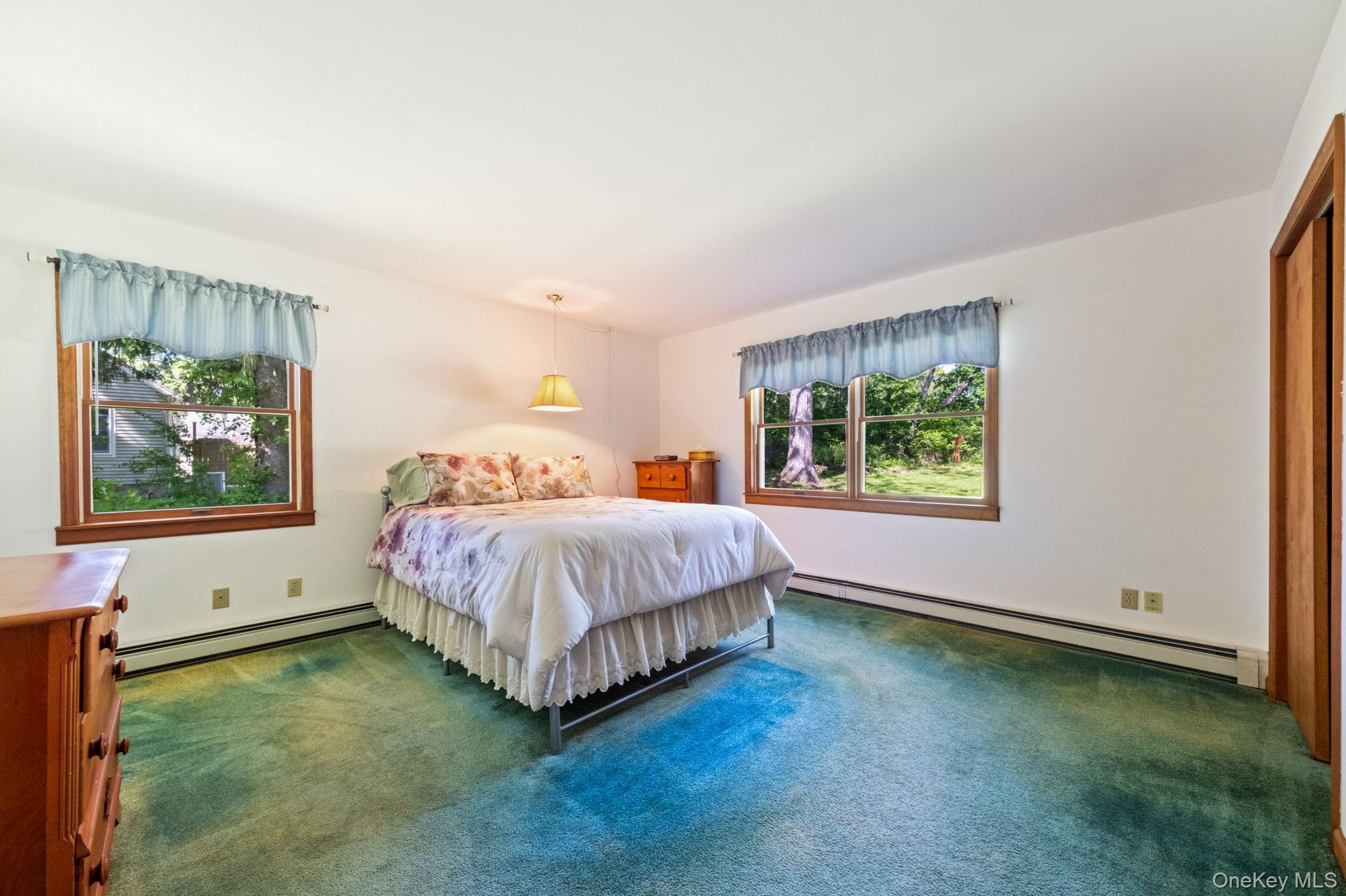 189 Lakeside Road Newburgh, NY 12550 - Photo 15 of 33