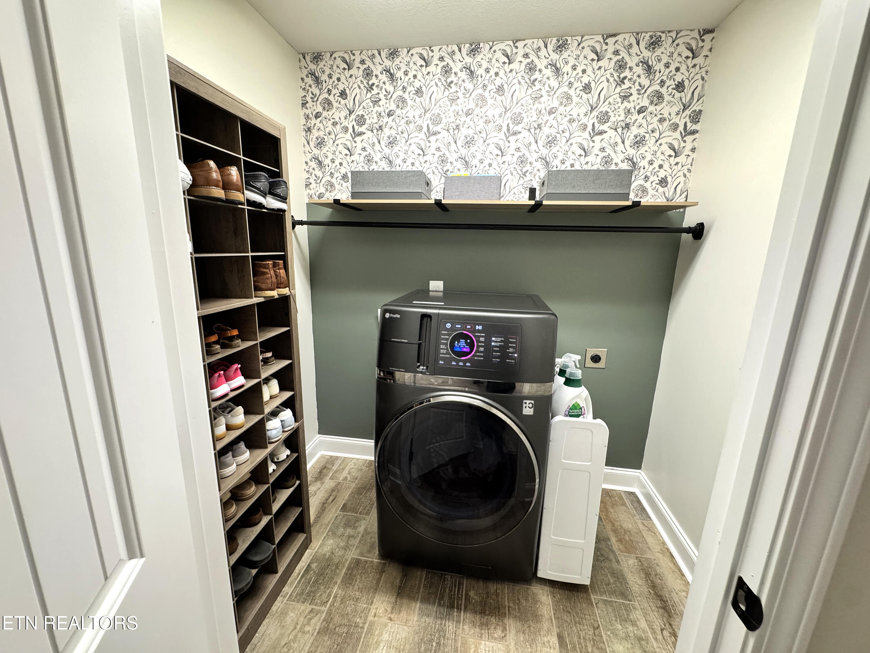 446 Covenant Way Seymour, TN 37865 - Photo 11 of 20 11_LaundryRoom