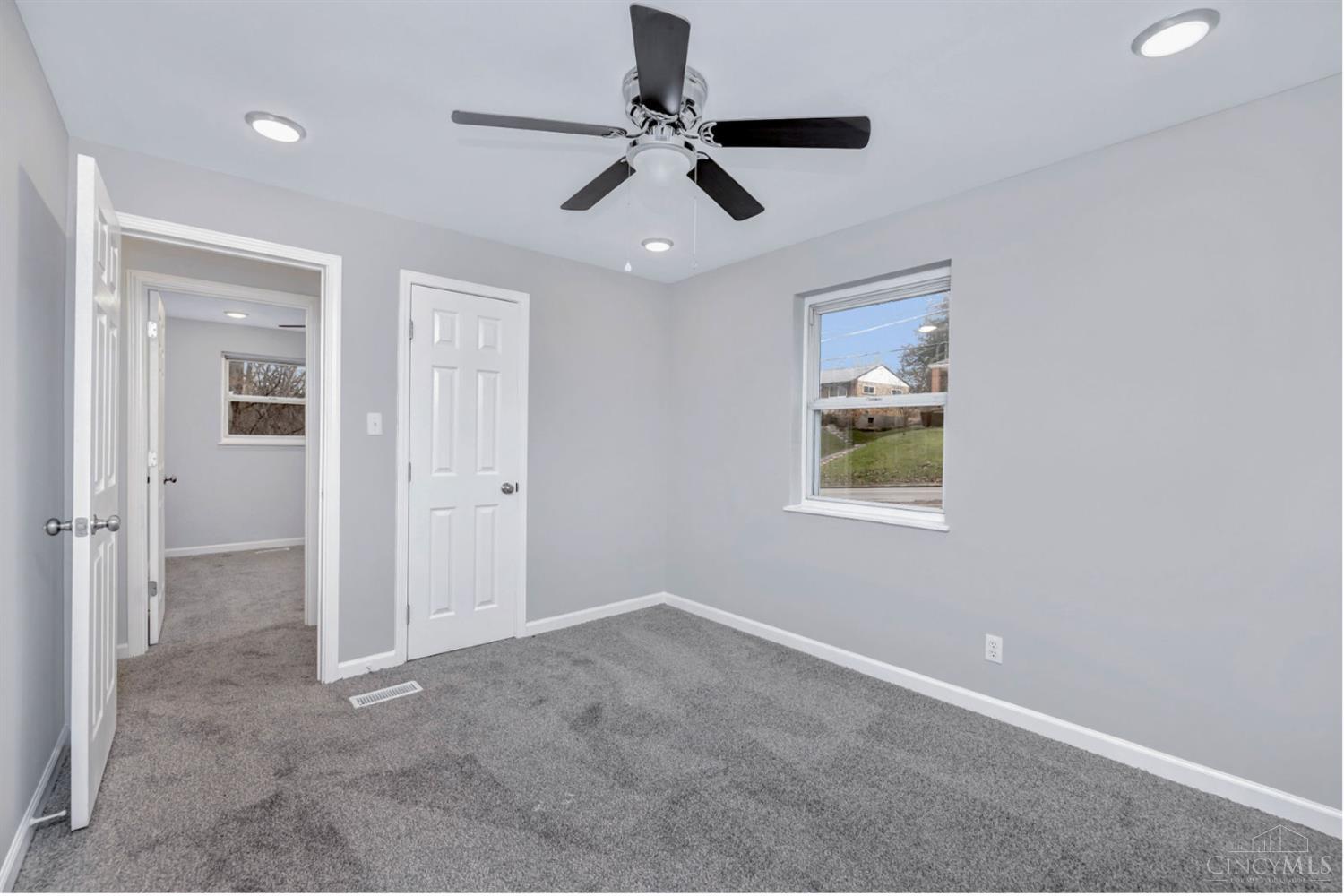 4284 Foley Road Cincinnati, OH 45205 - Photo 19 of 34