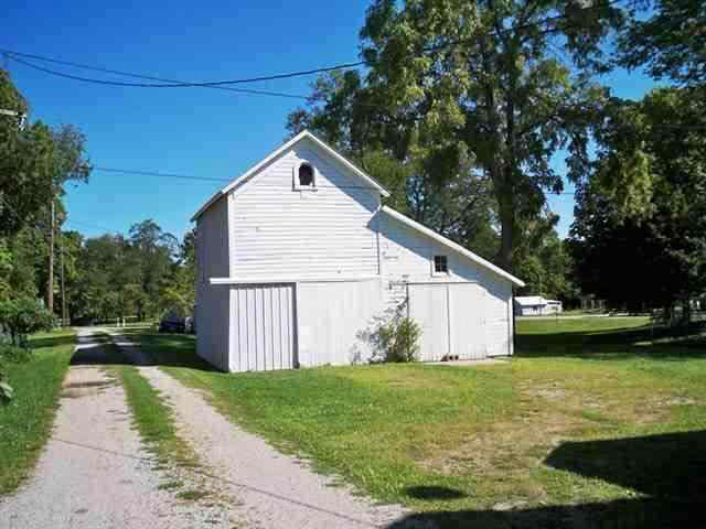 405 Williams Street Howe, IN 46746 - Photo 3 of 10 Gallery Image 3