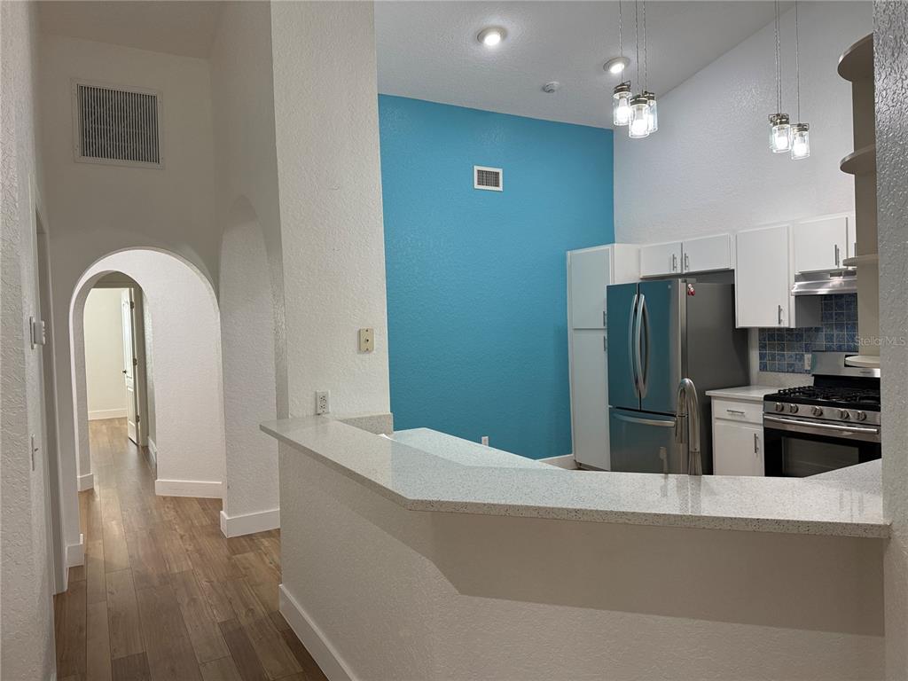 21542 Clubside Loop Lutz, FL 33549 - Photo 5 of 42 Gallery Image 5