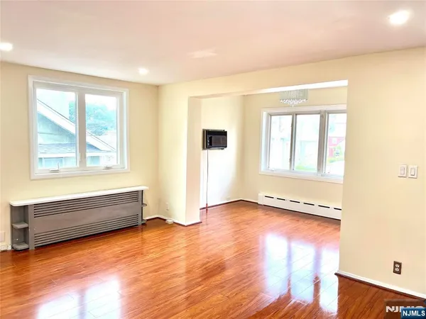 $2,500 | 358 Lafayette Avenue, Unit 1, Cliffside Park, NJ 07010