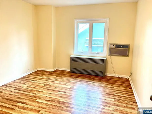 $2,500 | 358 Lafayette Avenue, Unit 1, Cliffside Park, NJ 07010