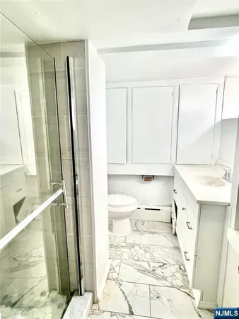 $2,500 | 358 Lafayette Avenue, Unit 1, Cliffside Park, NJ 07010