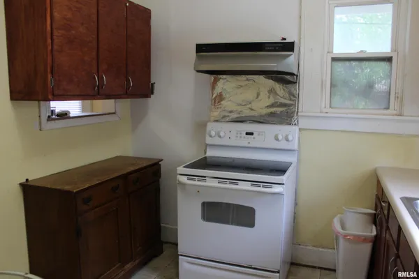 $115,000 | 1509 South MacArthur Boulevard, Springfield, IL 62704