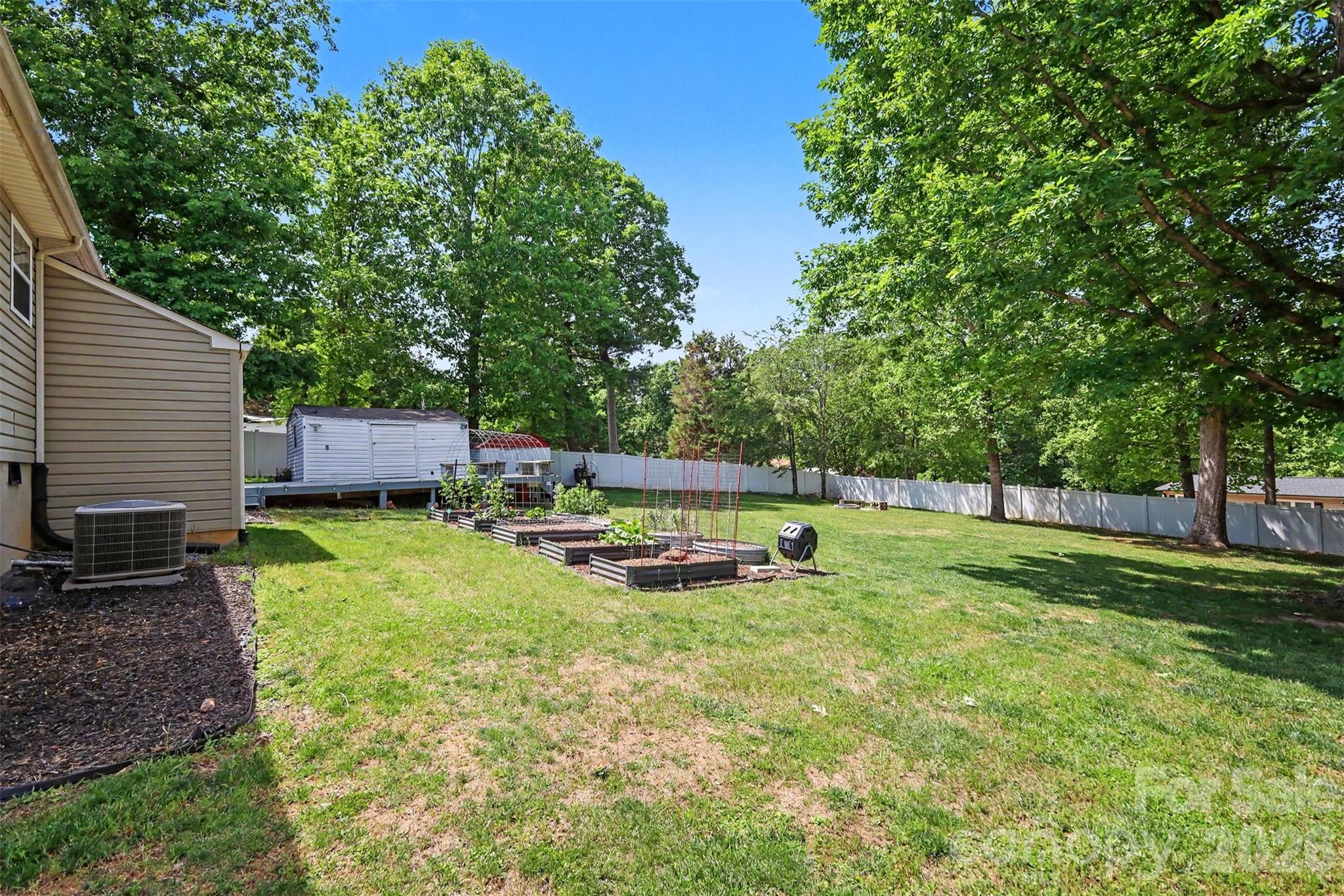 4432 Bennett Road Morganton, NC 28655 - Photo 6 of 31