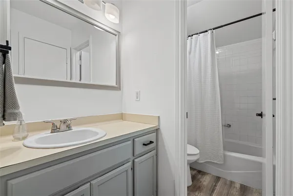 $2,000 | 3507 Wendel Cove, Unit B, Austin, TX 78731