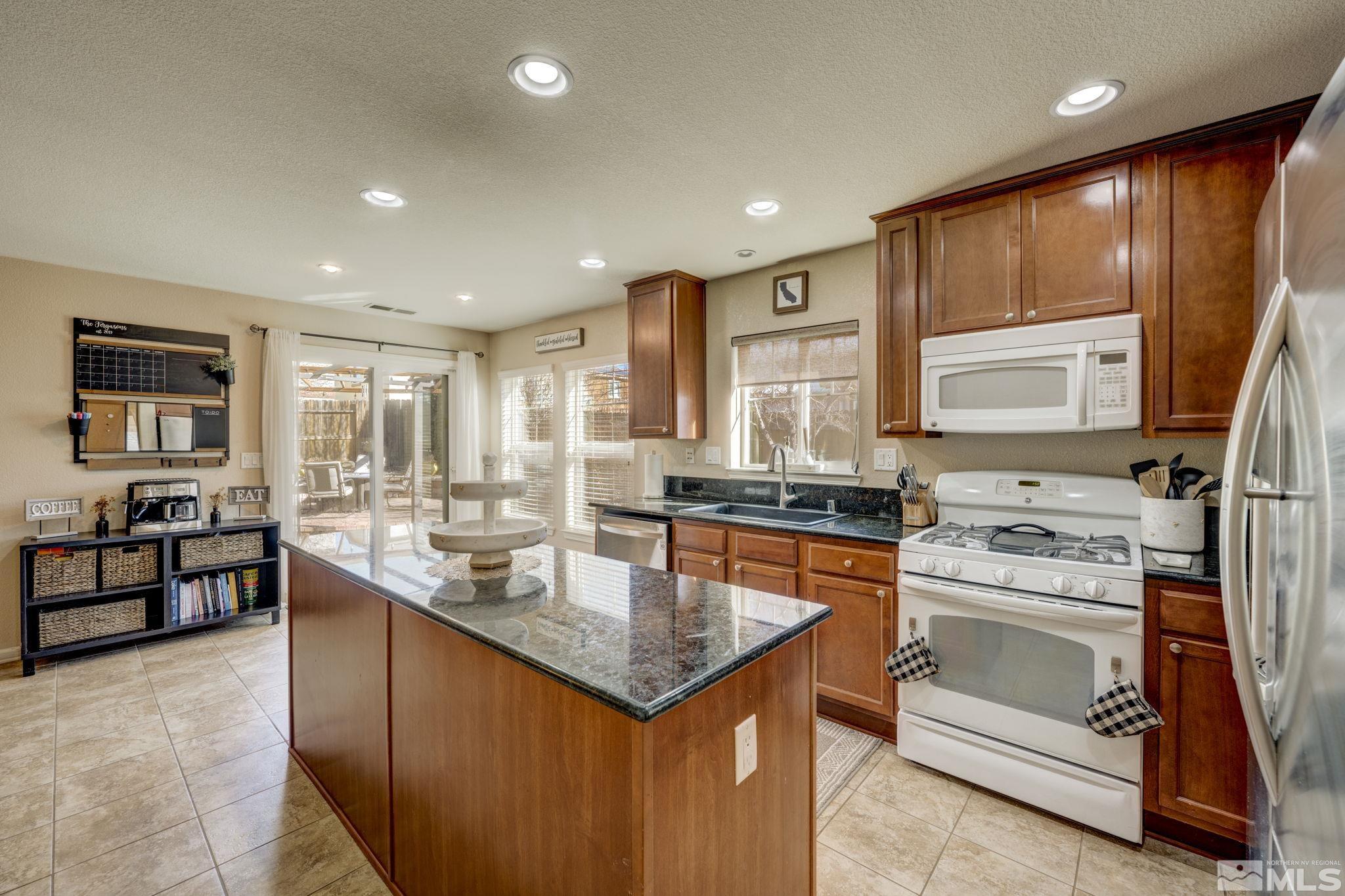 9180 Gilvarry Street Reno, NV 89506 - Photo 11 of 40 Photo 11